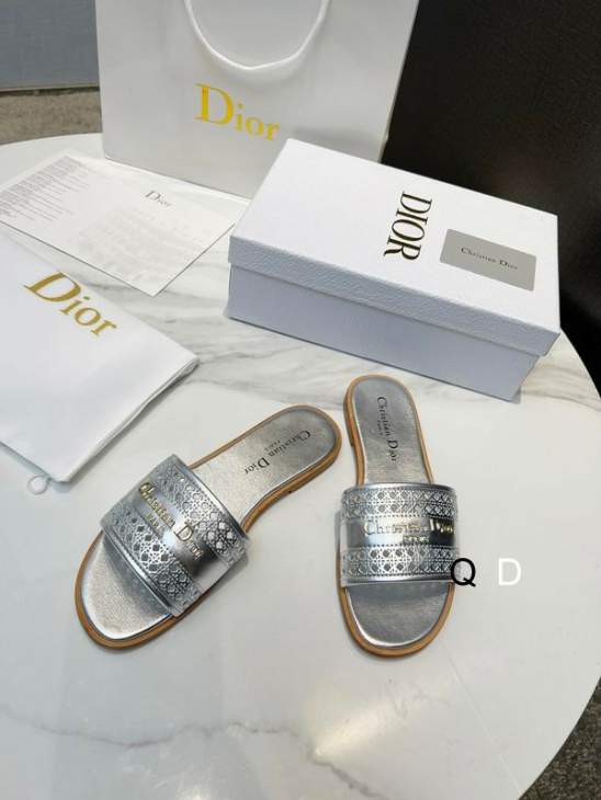 Picture of Dior Slippers _SKUDiorsz35-40GDT02052998